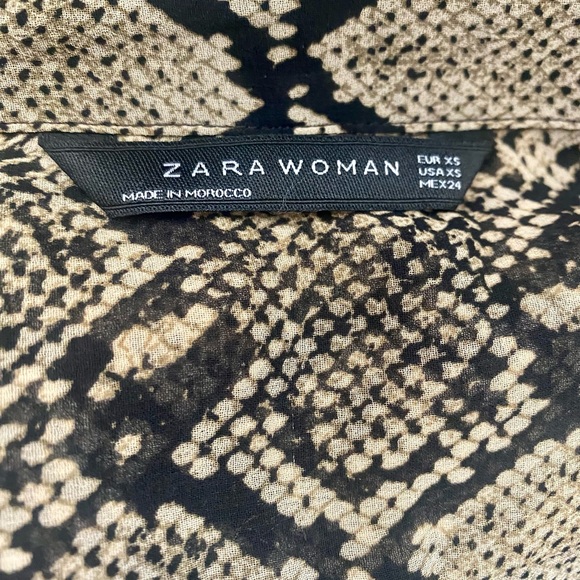 🐍 ZARA SNAKE PRONT WRAP BLOUSE🐍 - Picture 4 of 4